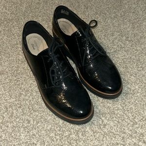 Clark’s Tie Oxfords